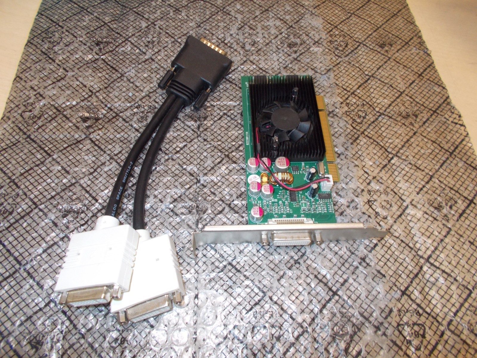 Jaton Nvidia GeForce FX5200 DMS59 128MB PCI Video Card +DVI CBL Video-228PCI-DVI