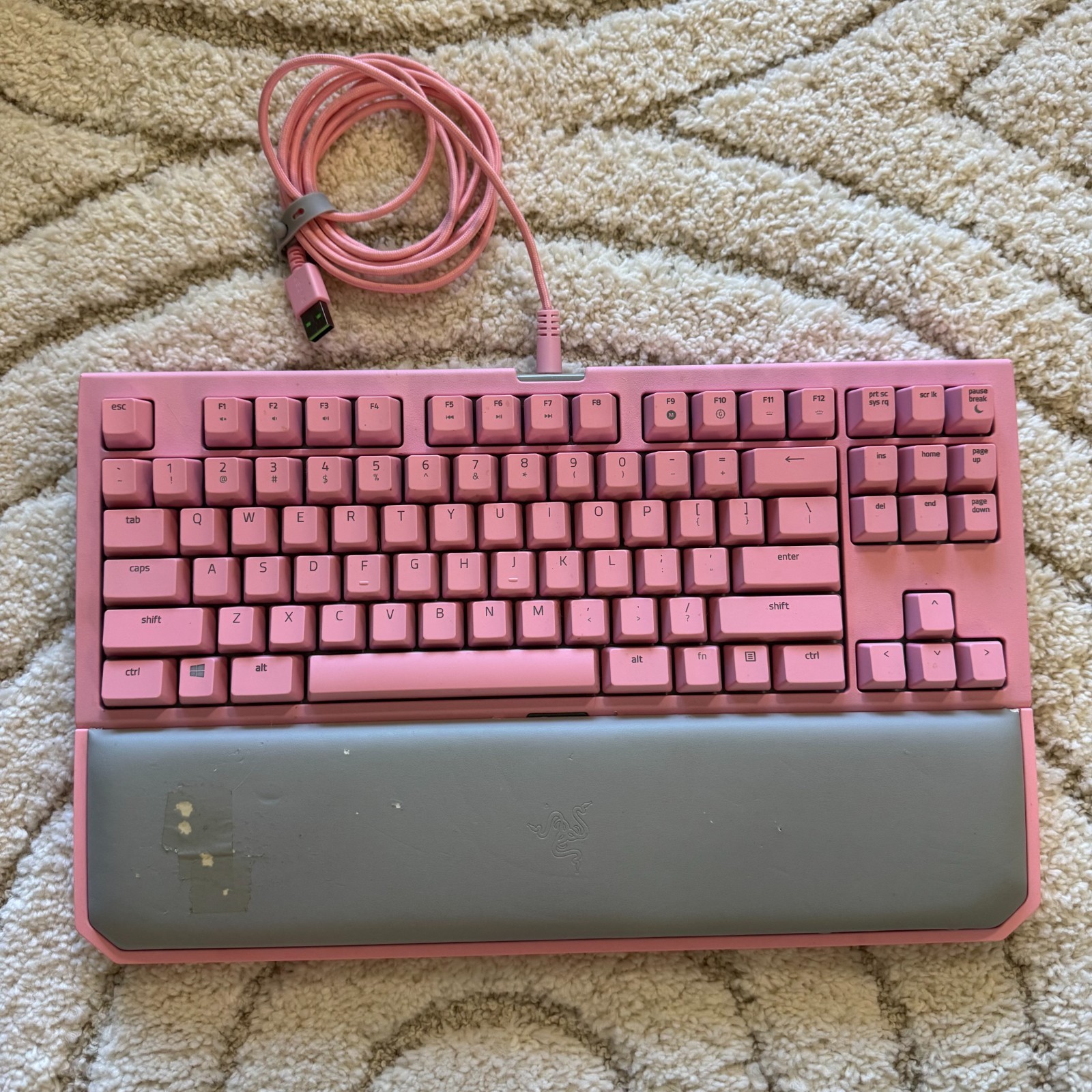 Razer (RZ03-02191700-R3M1) Mechanical Keyboard - Quartz Pink