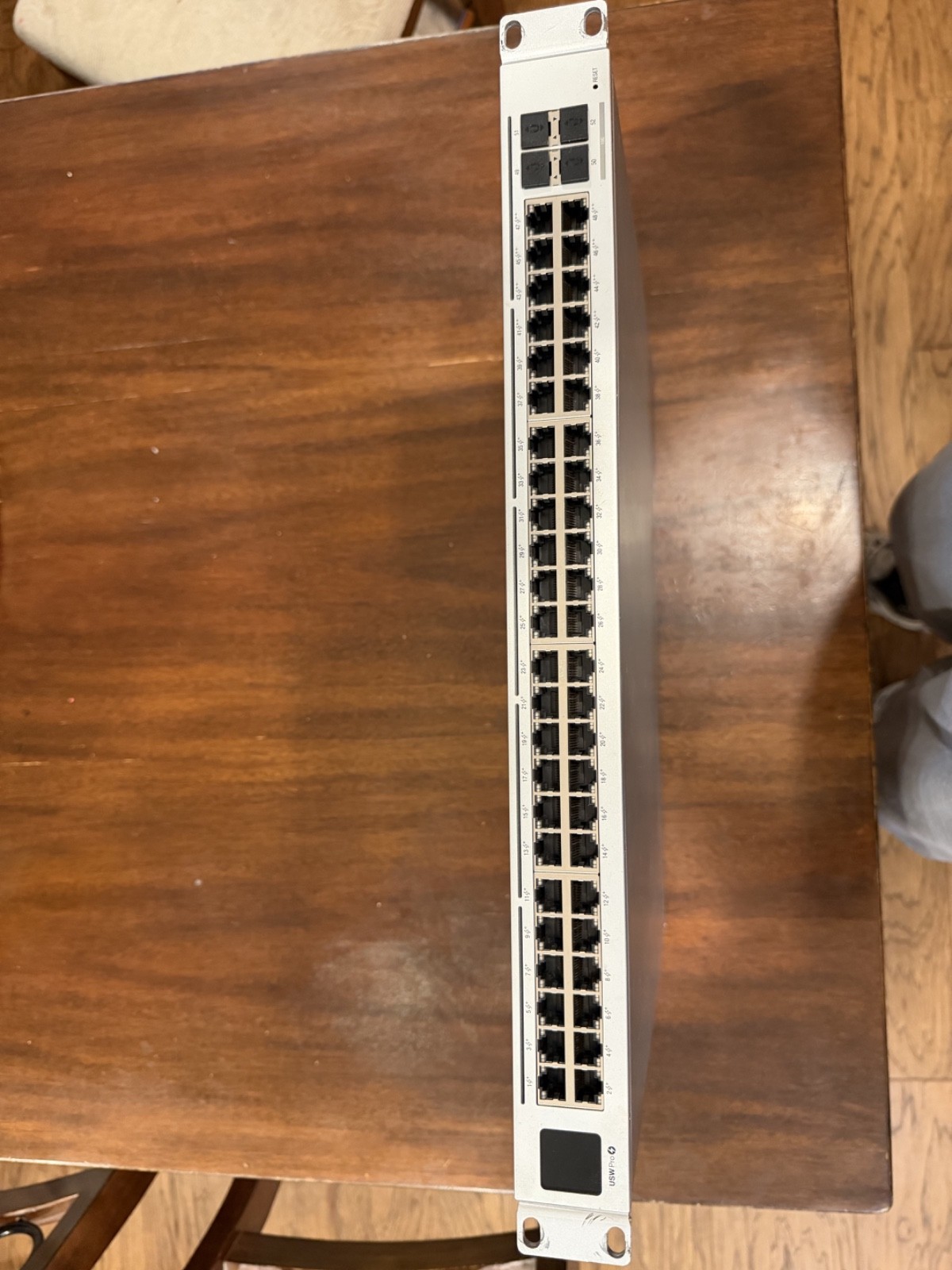 Ubiquiti UniFi USW-Pro-48-PoE 48-Port Gigabit PoE+ Layer 3 Switch 10G SFP+ 600W