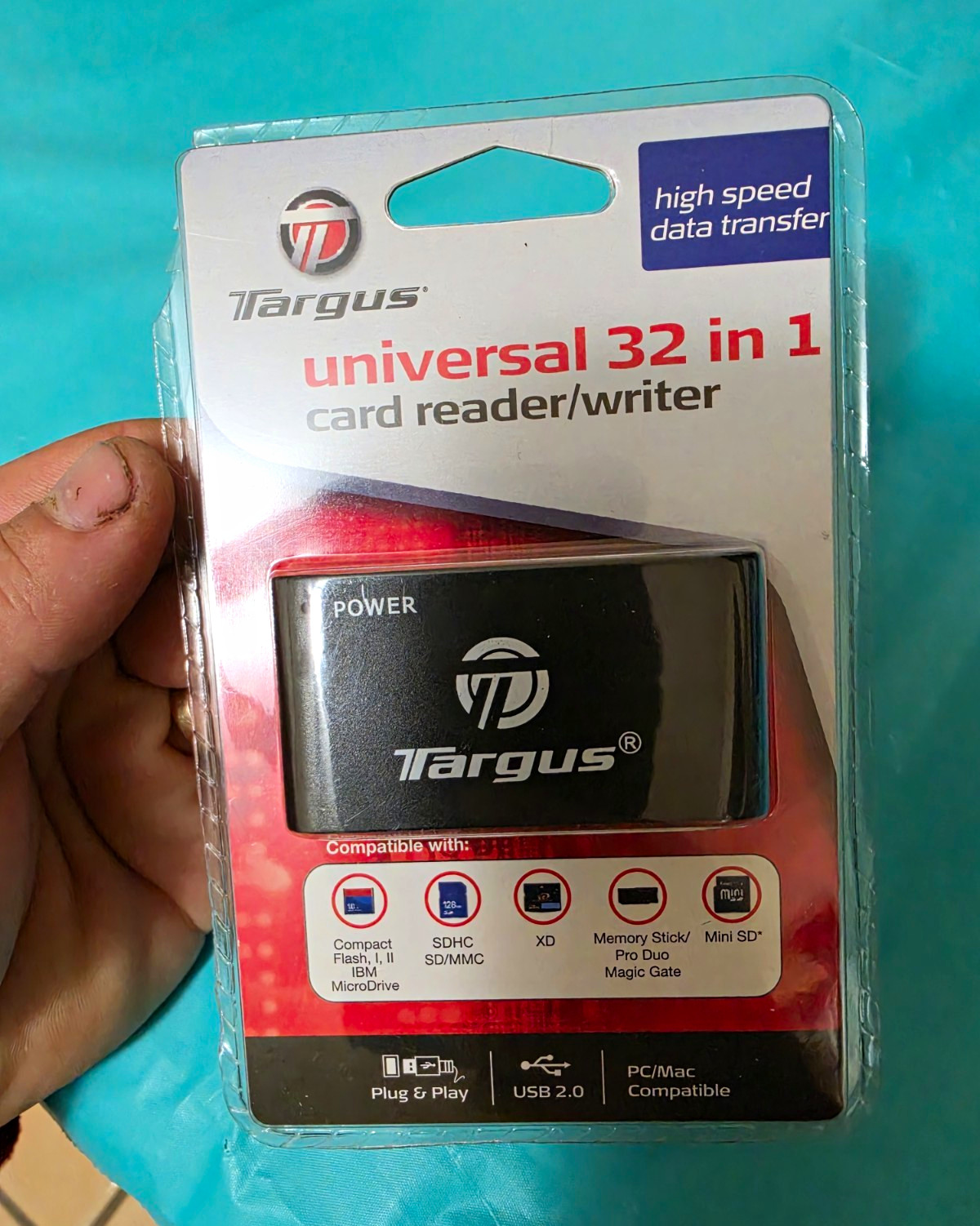 Targus 32-in-1 Universal Multi Card Reader/Writer USB TGR-CRD25