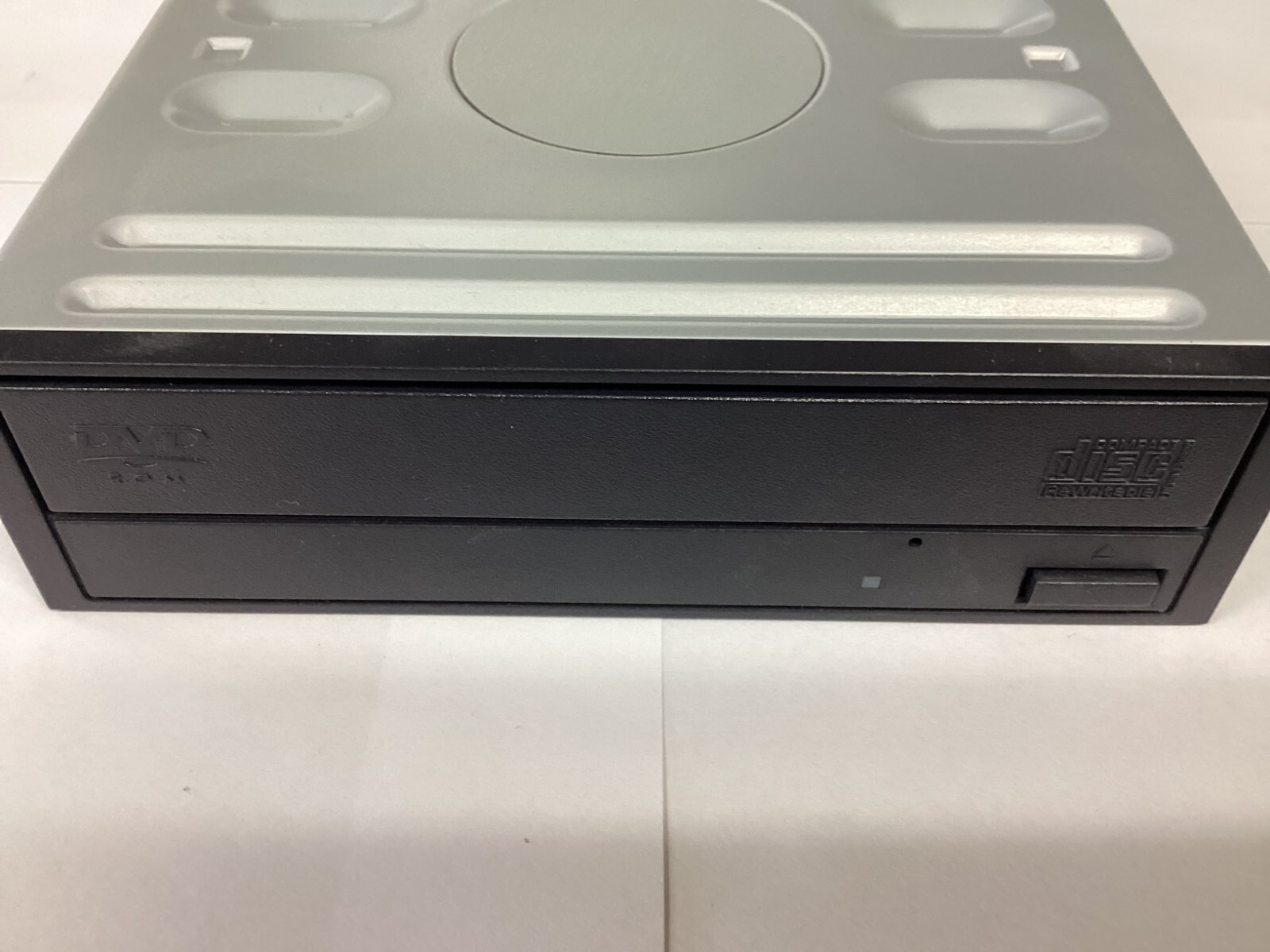 HL Data Storage CD-RW / DVD ROM Drive