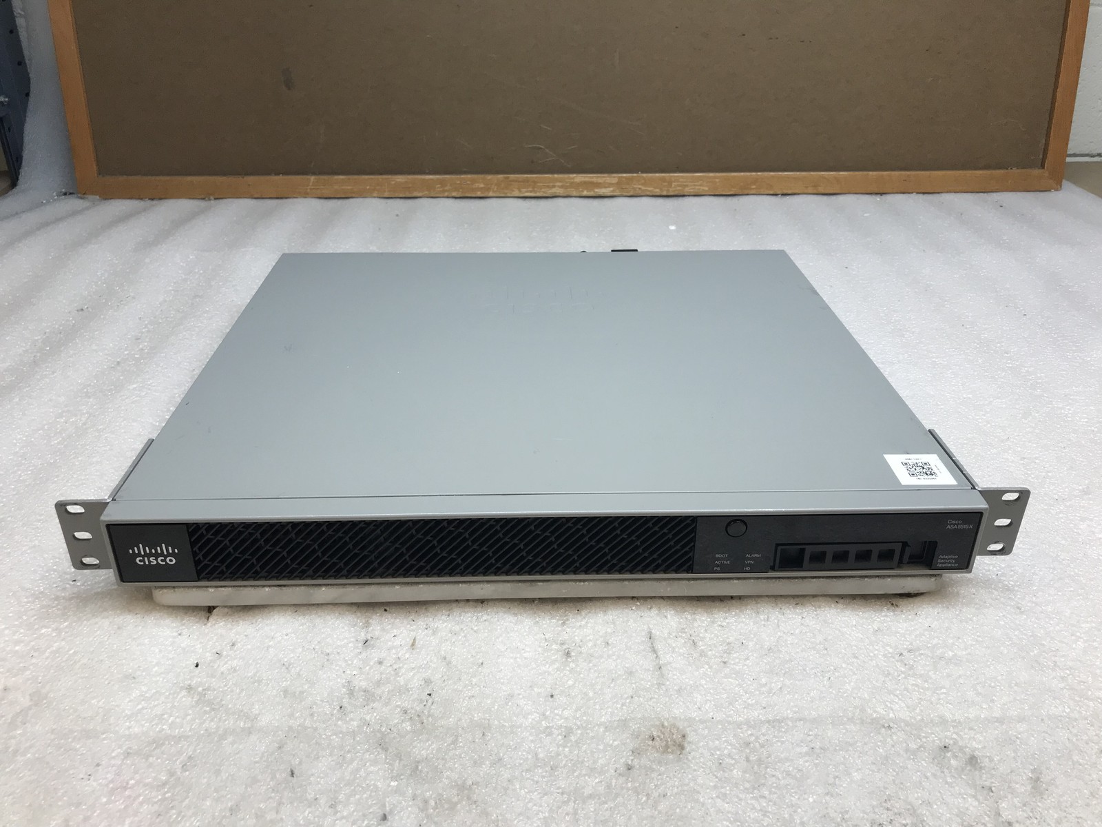 Cisco ASA 5515-X ASA5515 V04 Adaptive Security Appliance Firewall with Rack Ears
