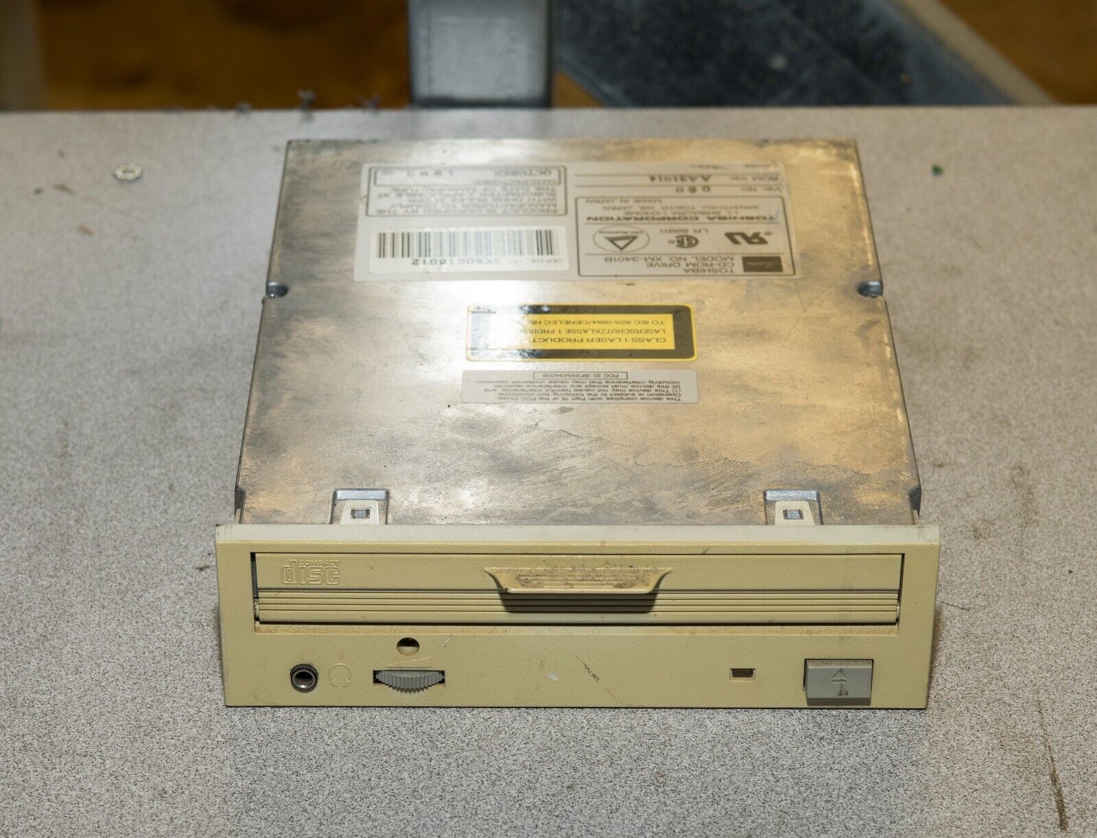 Vintage Toshiba caddy SCSI 2x CD-ROM XM-3401B 8012