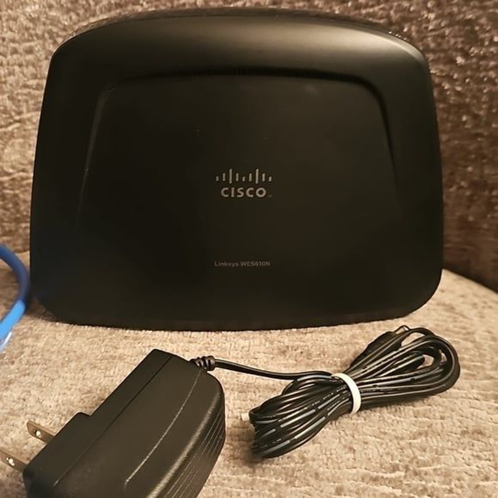 WES610N Linksys Wired to Wireless-N Dual-Band Wi-Fi Bridge with 4-Port Switch