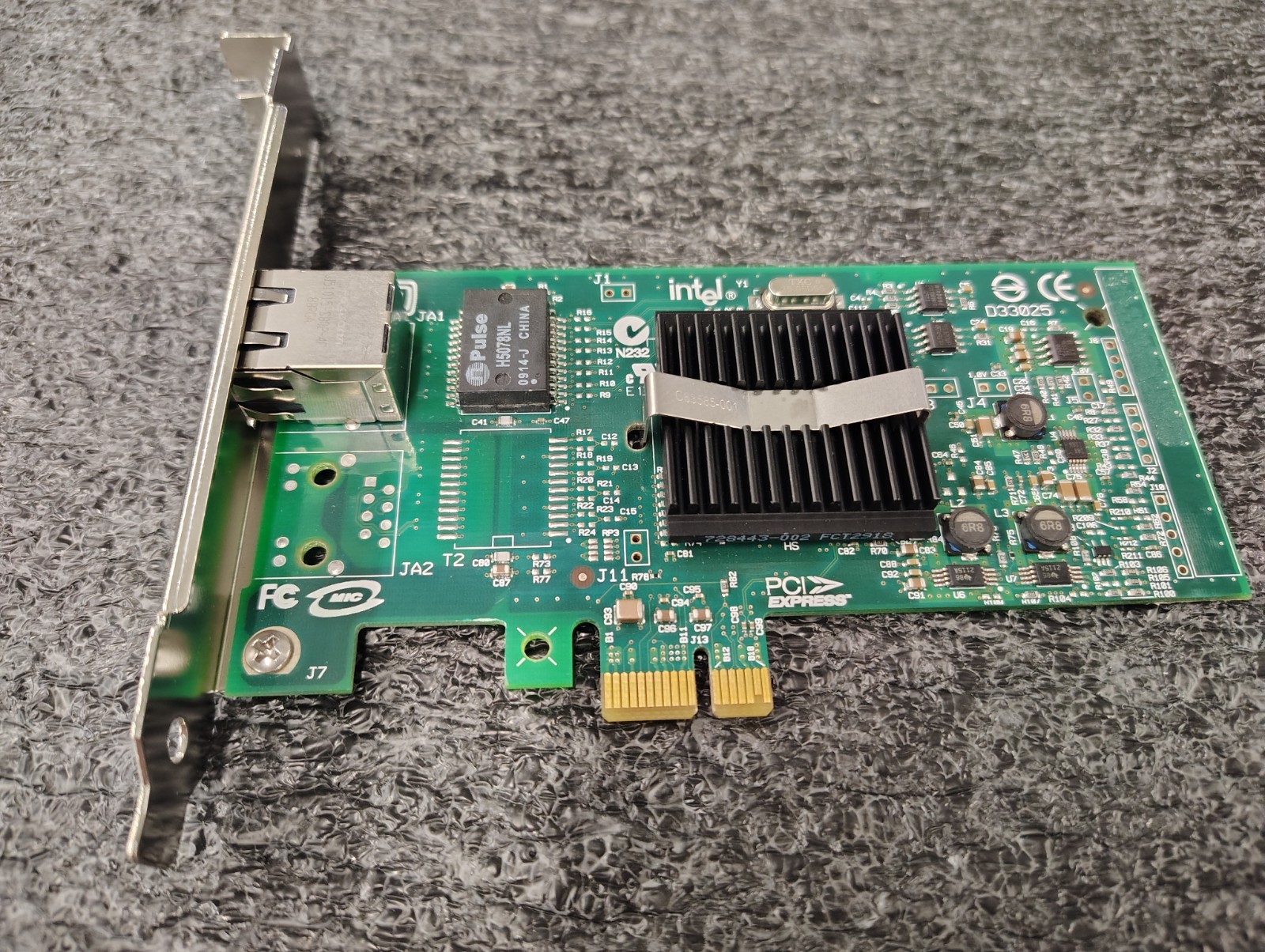Intel PRO 1000 PT Server Adapter networking card 