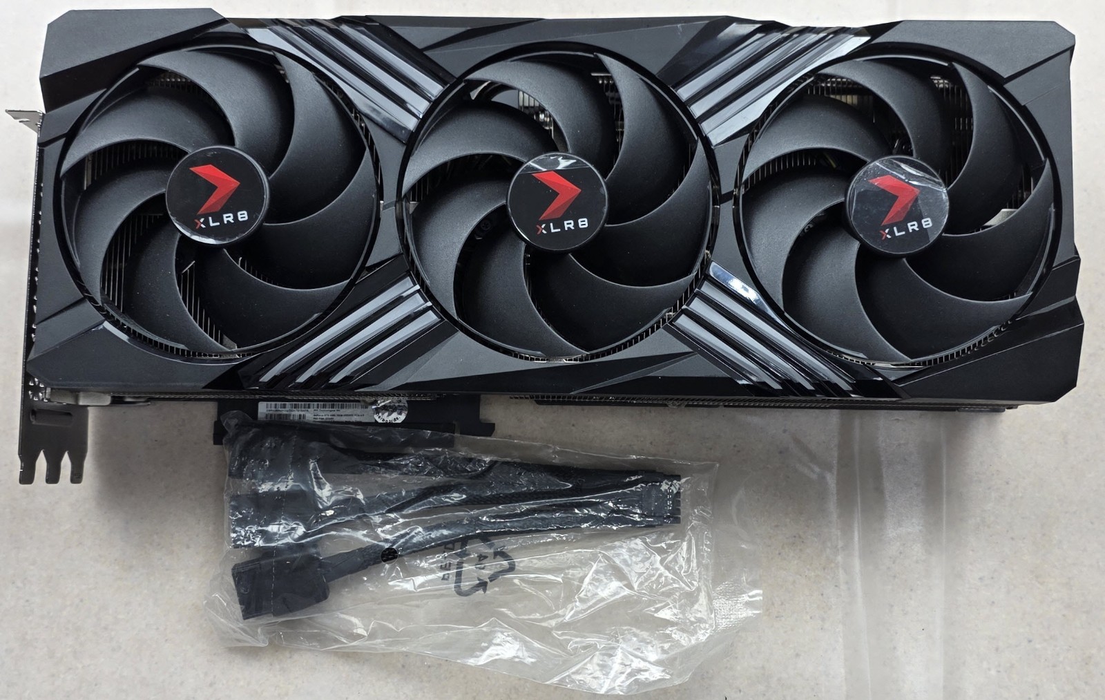 PNY RTX 4080 16GB GDDR6X PICe 4.0 XLR8 Gaming VERTO EPIC-X RGB Graphics Card