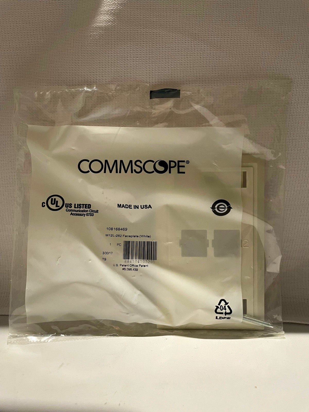 CommScope White 2-Port Wall Plate Faceplate M12L-262 MPN 108168469