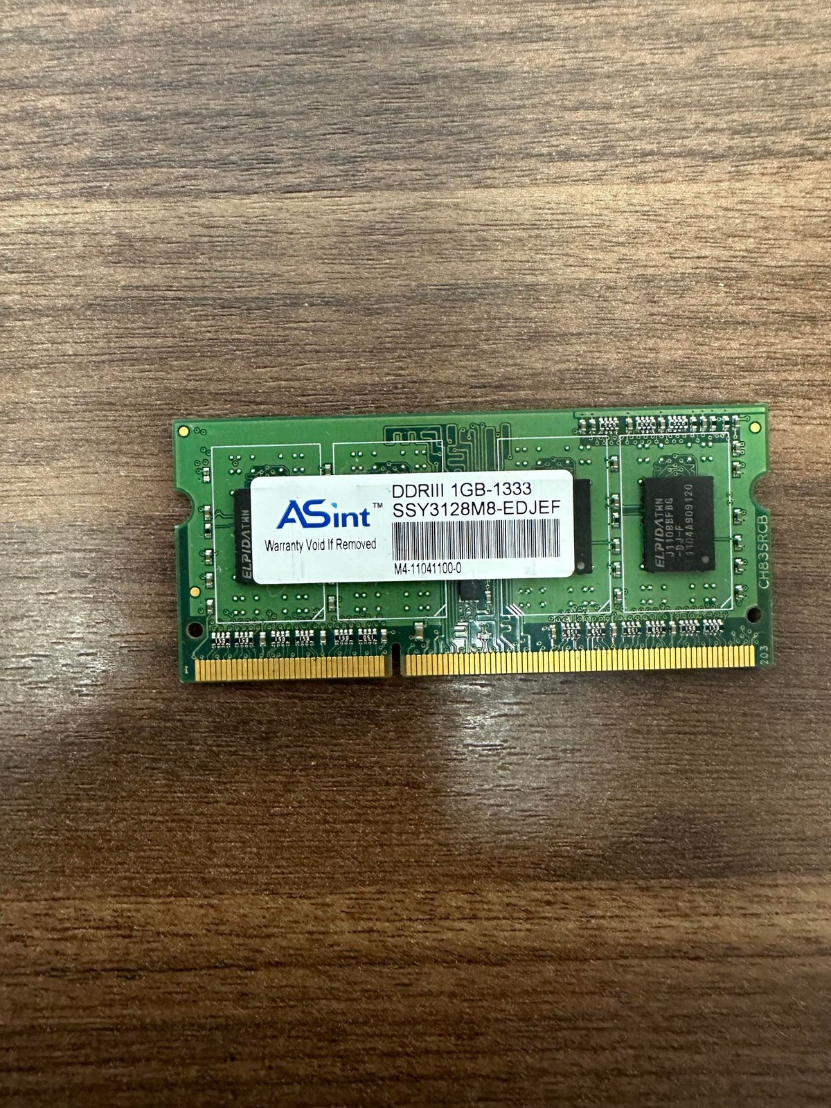 ASint DDRIII 1GB-1333 SSY3128MB-EDJEF Very Good