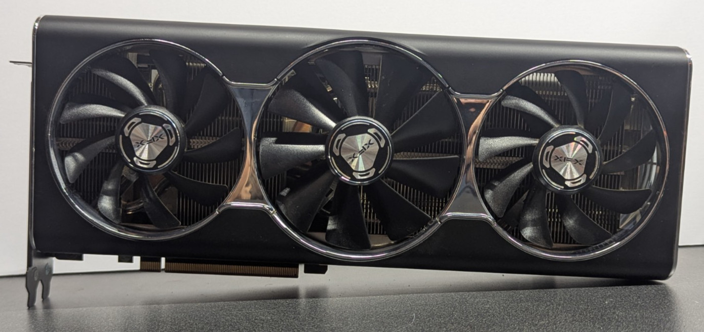 XFX THICC III Ultra Radeon RX 5700 XT 8GB GDDR6 Triple Fan FreeSync 2