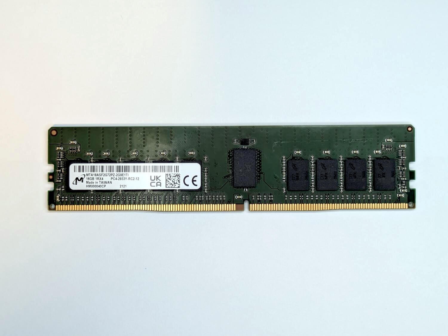 Micron 16GB 1Rx4 DDR4 SDRAM 2933Mhz PC4-23400 RDIMM ECC MTA18ASF2G72PZ-2G9