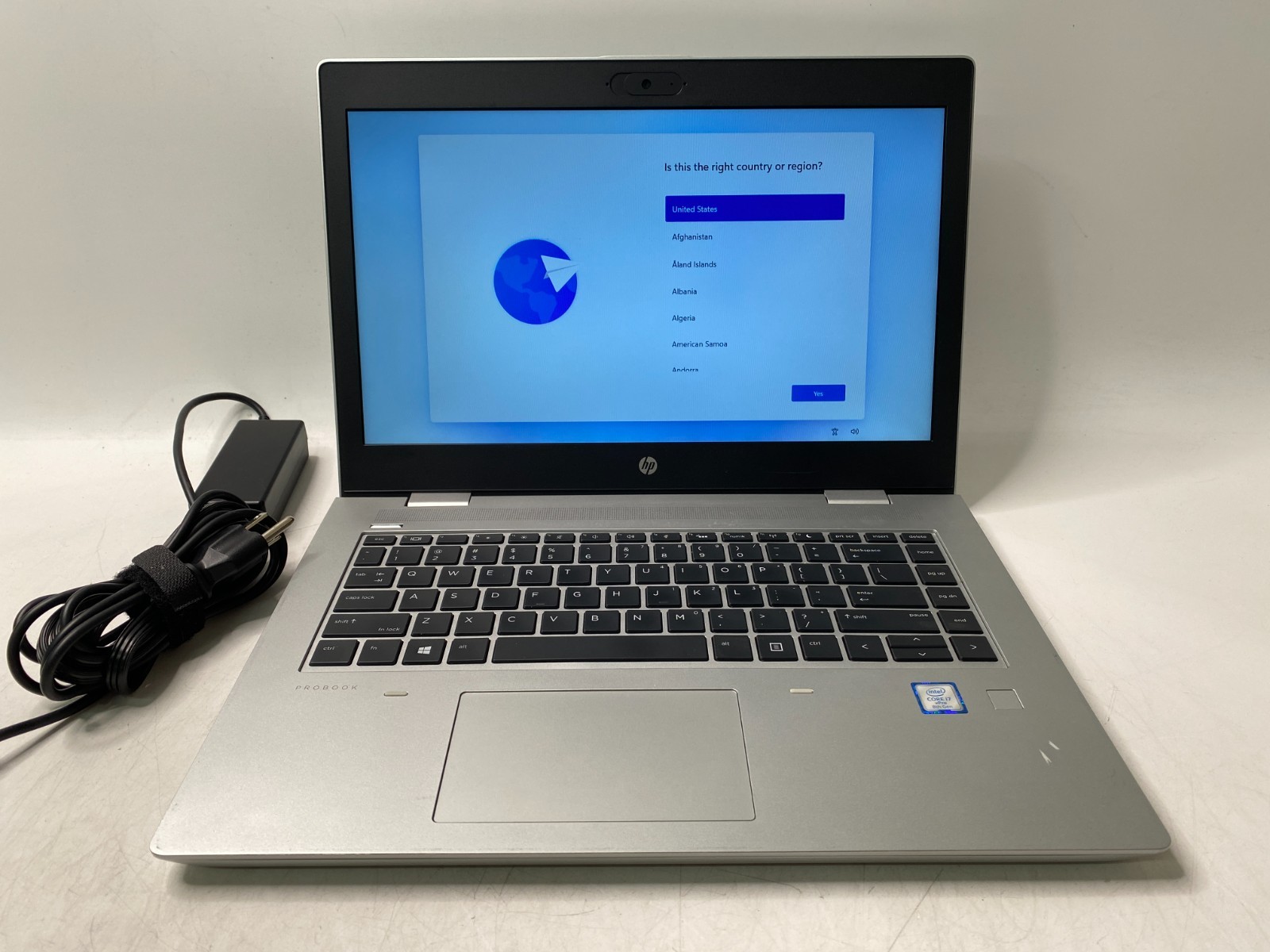 HP ProBook 640 G5 14" i7-8665U 16GB DDR4 240GB SSD W11P 60%+ Batt w/ AC Adapter