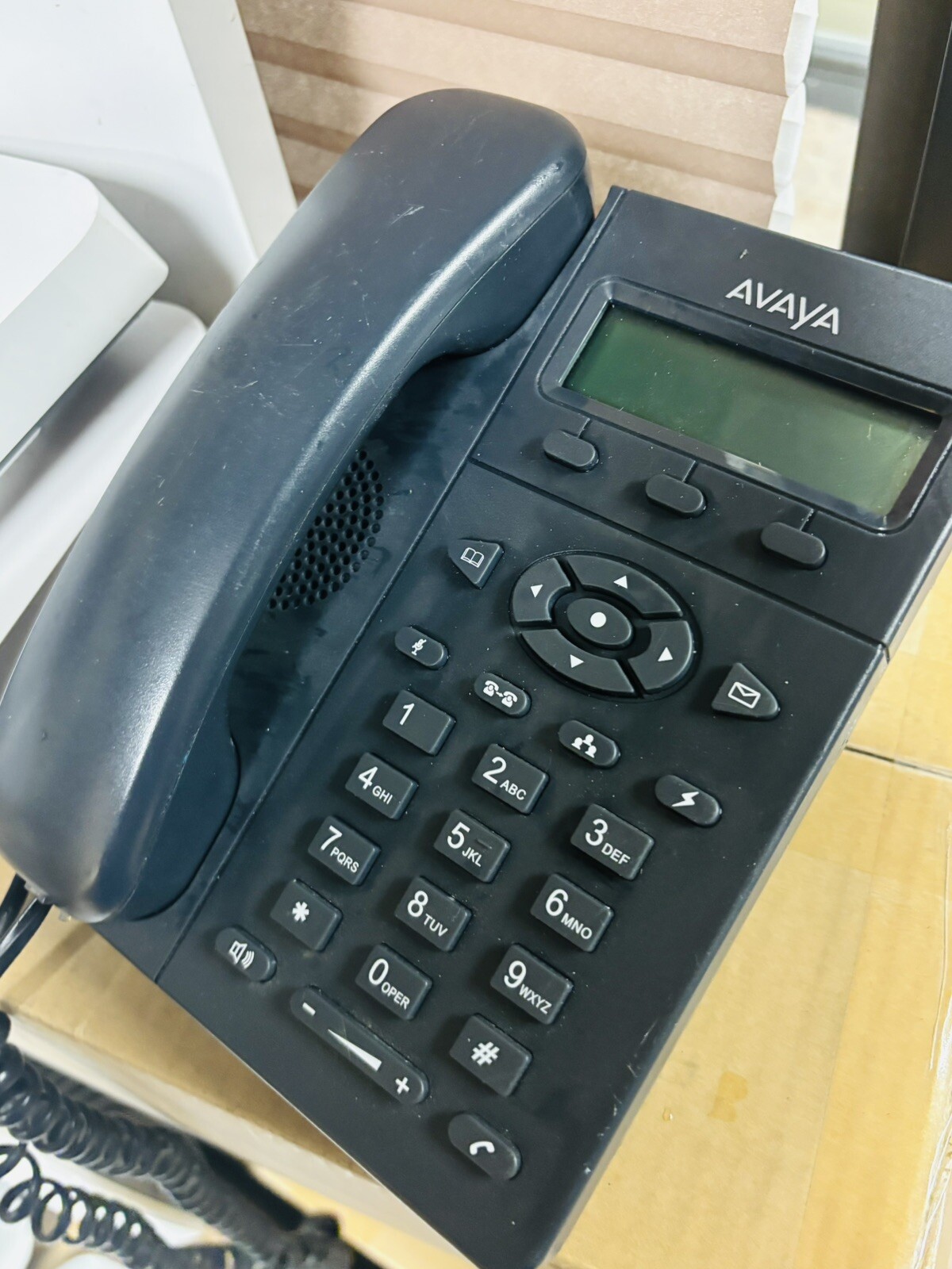 Avaya E129 VoIP 700507151 SIP Office Business Phone w/ Handset & Stand - Grade A
