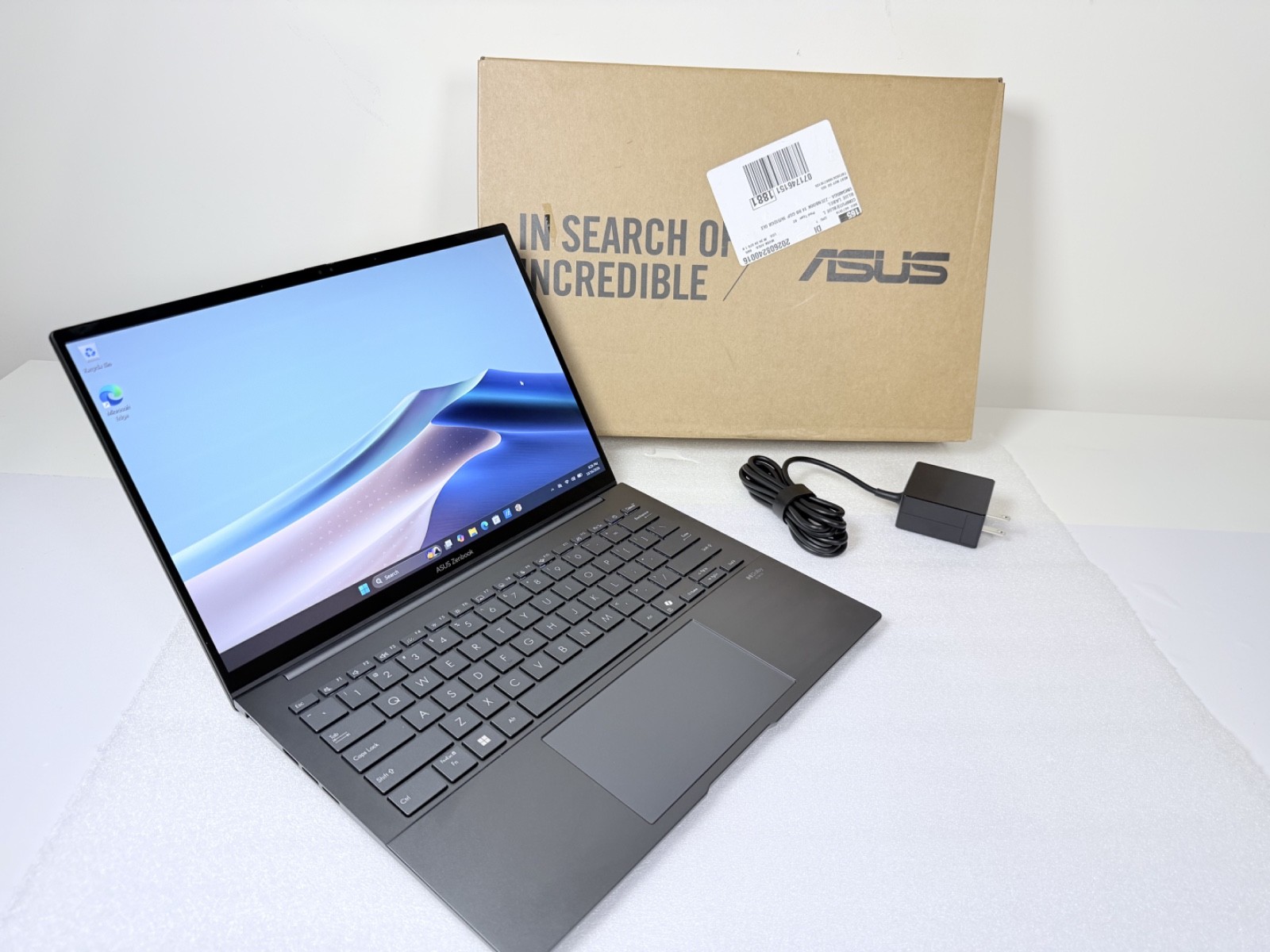 2026 ASUS Zenbook 14 OLED Touchscreen Laptop /AMD Ryzen AI 9 465/8GB RAM/ 512GB