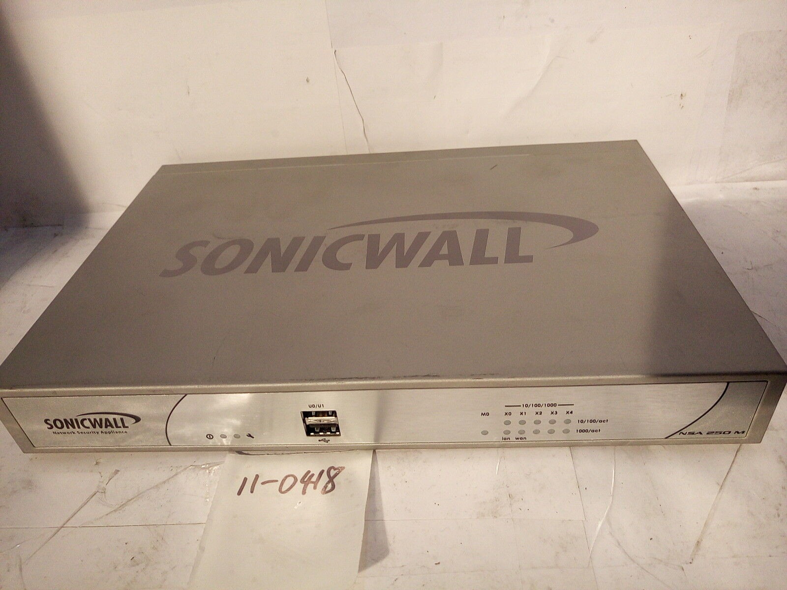 - SONICWALL NSA 250M VPN NETWORK SECURITY APPLIANCE APL25-090 @@@