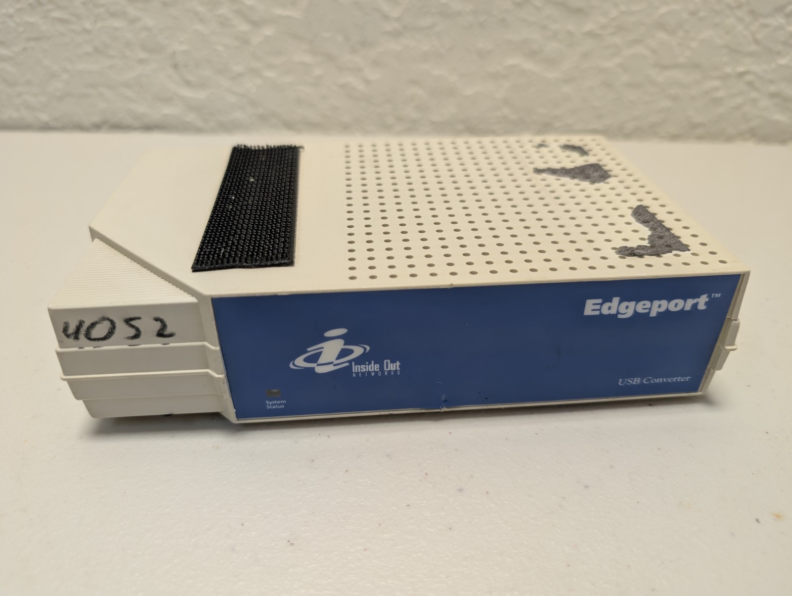 Inside Out Networks 301-1002-08 Edgeport 8 Port USB to DB-9 RS-232 Converter