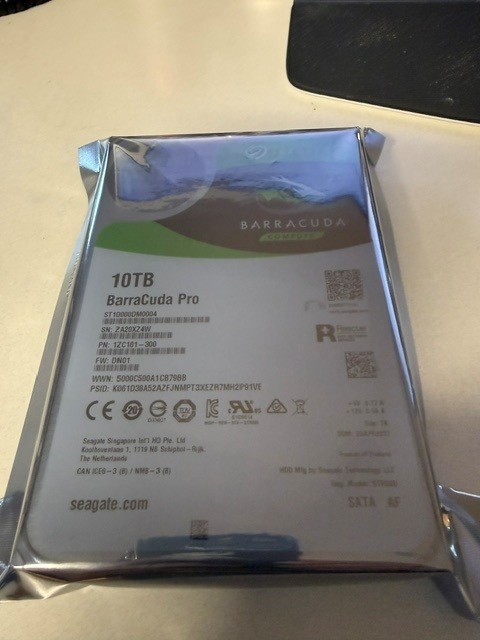 Seagate BarraCuda Pro 10TB 3.5" SATA HDD ST10000DM0004 7200RPM 256MB GOOD HEALTH