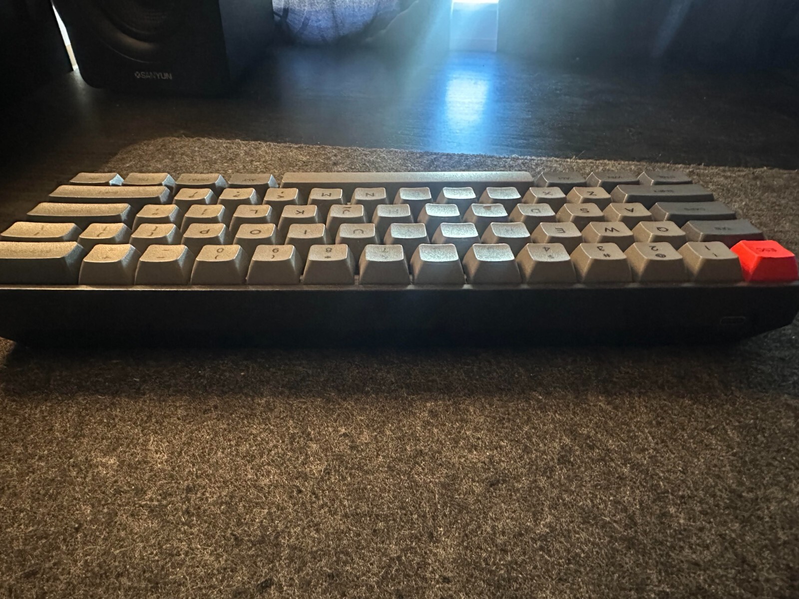 Skyloong / Epomaker sk71 RGB Keyboard Black Gray
