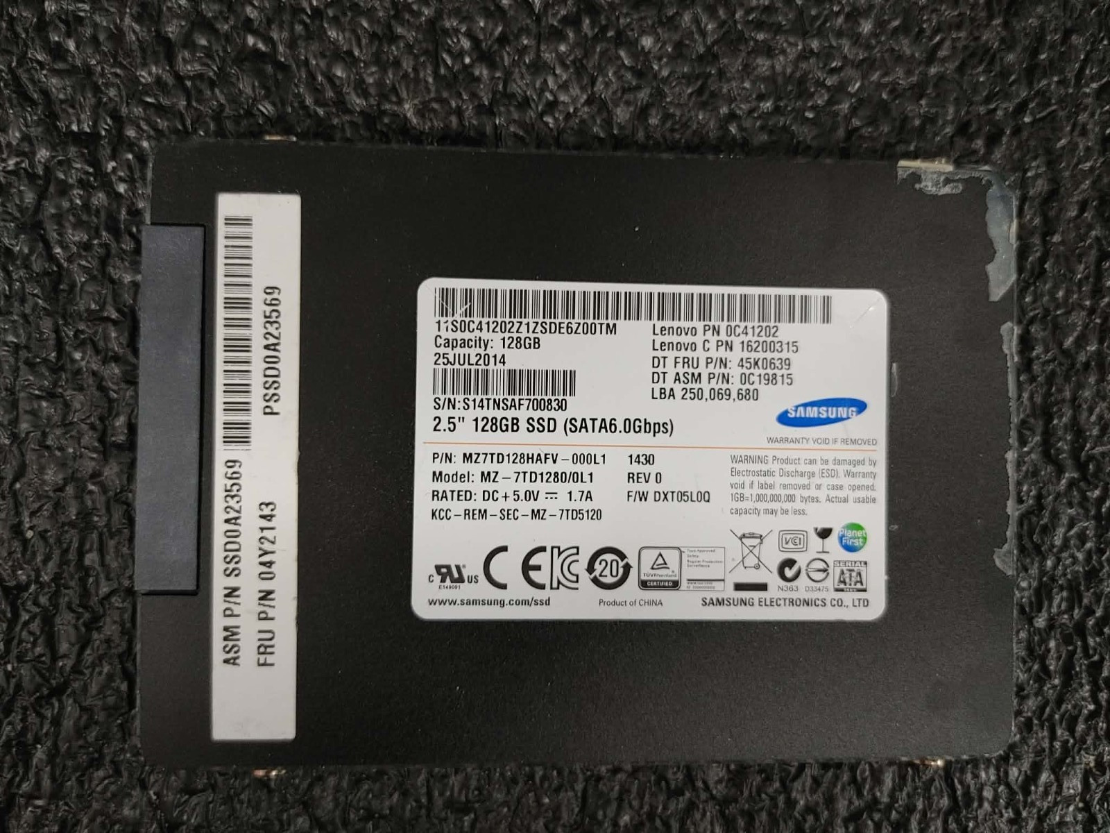 Lenovo 0C41202 04Y2143 MZ-7TD1280/0L1 128GB 2.5"SATA  6Gbps SSD Hard Drive