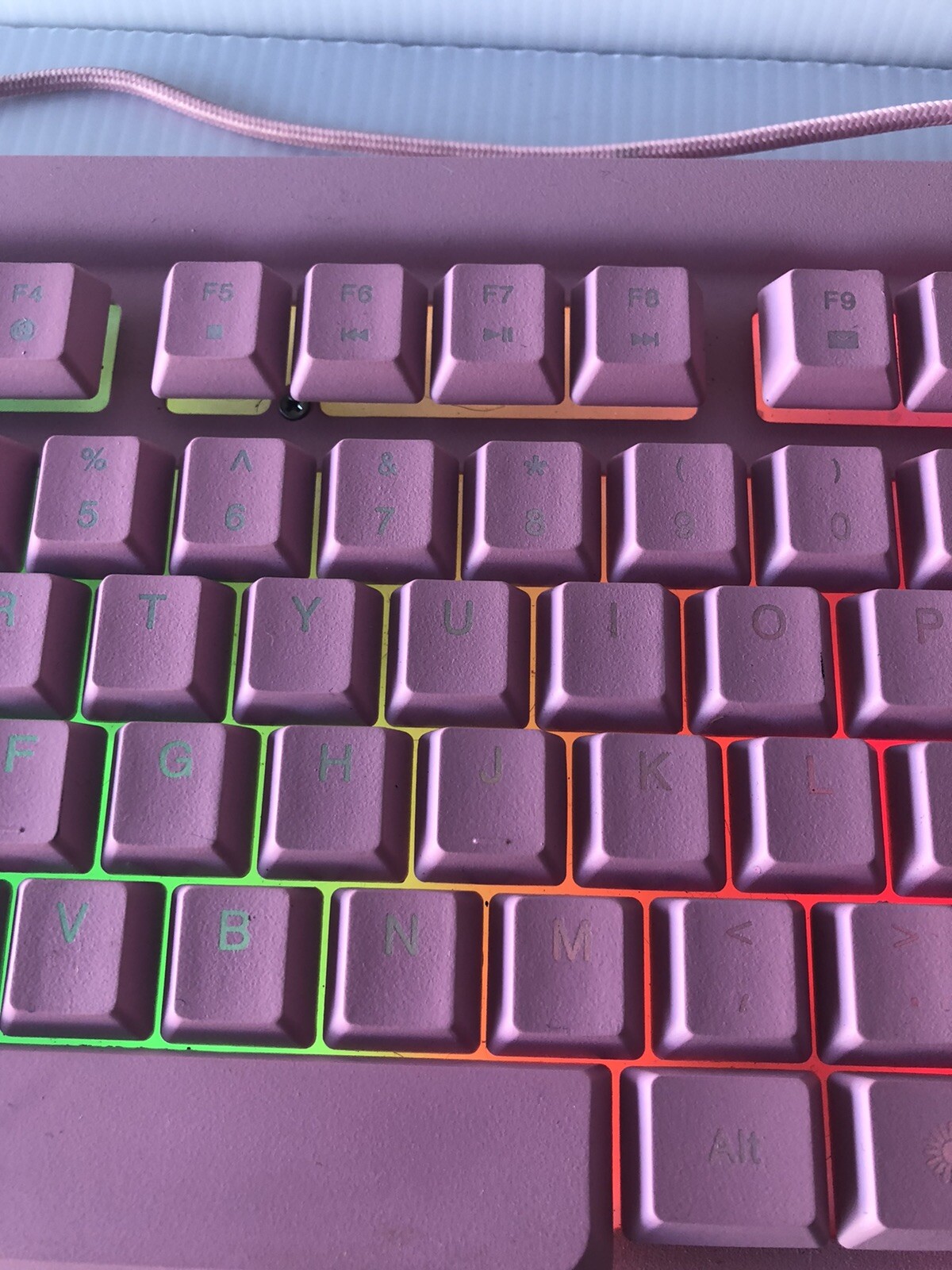 victsing gaming keyboard model: pc149A Pink