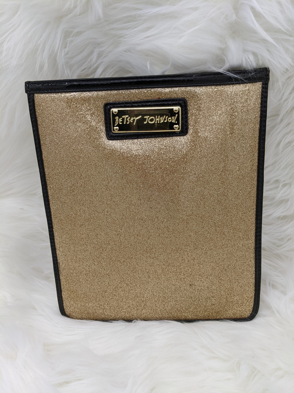 Betsey Johnson NWOT Gold Glitter iPad Or Tablet Slip Case Cover