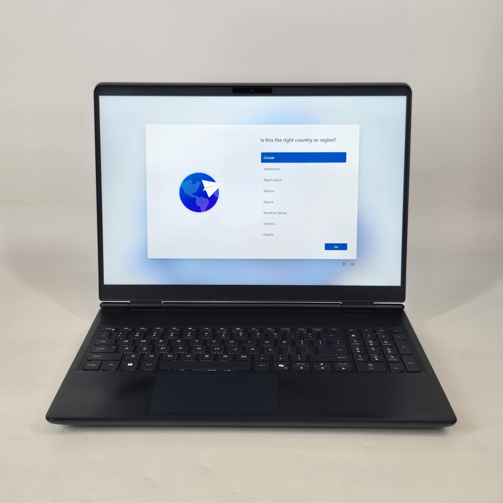 Dell Alienware 16X Aurora 240Hz QHD+ 2.7 GHz Ultra 9 275HX 64GB 4TB SSD RTX 5070