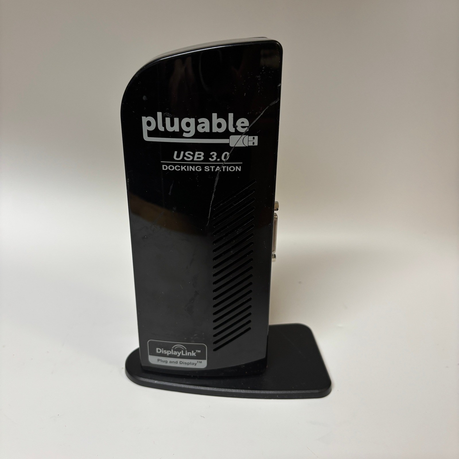 Plugable UD-3900 USB 3.0 Universal Laptop Docking Station UNTESTED & NO CORD