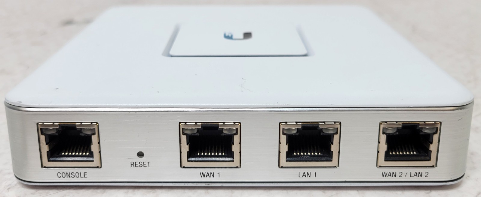 Ubiquiti Networks UniFi Security Gateway 4 Port Gigabit USG No Power Adapter