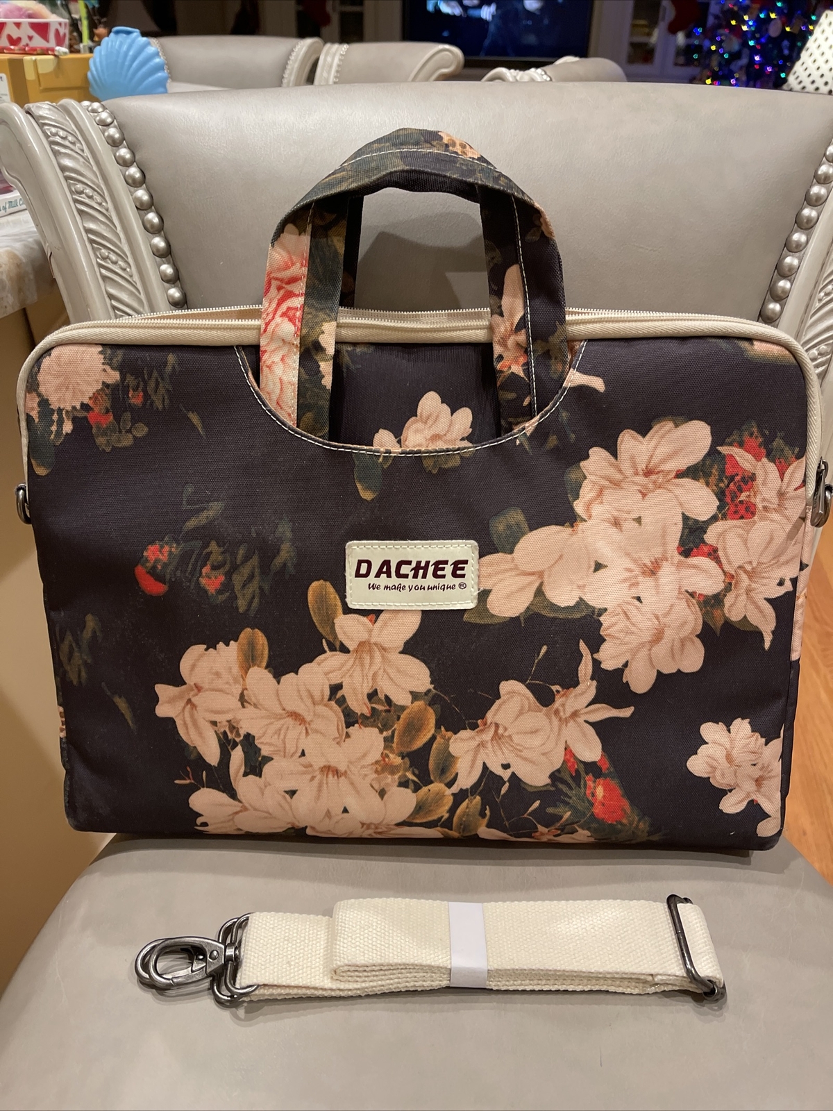 DACHEE Laptop Computer Messenger Bag Water-Resistant Floral Black Peony