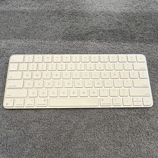 Apple A2450 White/Silver Wireless Keyboard, QWERTY (Standard) English picture