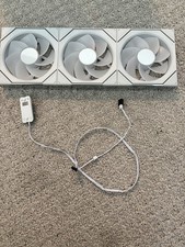 Lian Li 12RSLIN1W3B Uni Fan SL-INF Wireless 120 Triple Pack White Reverse picture