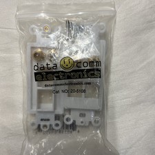 LOT OF 2 NEW DataComm Electronics 20-5108 2-Port Keystone Decor Insert picture