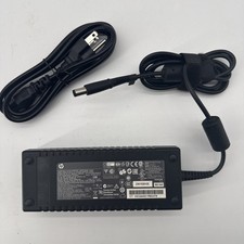 Genuine HP 19.5V 6.9A 135W AC Adapter 647982-002 HSTNN-LA01-E Power Adapter picture