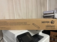 Xerox 106R04063 Magenta Standard Capacity Toner Cartridge VersaLink C9000 picture