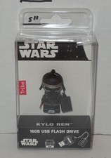 Star Wars  Kylo Ren 16GB USB 2.0 Flash Drive by Tribe picture