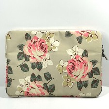Canvaslife, Padded Laptop Case, Beige & Pink Rose Floral Pattern, Front Pouch. picture