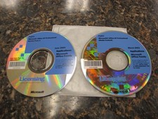 Vintage Lot of (2) Microsoft 2003/2004 Office XP Professional CD-ROM's - JD450 picture
