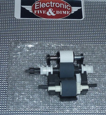 113R00651-Genuine Xerox (113R651) Doc Feeder (DADF) Feed Roller Assembly, OEM picture