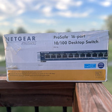NETGEAR ProSafe FS116 16-Port 10/100 Fast Ethernet Unmanaged Desktop Switch picture