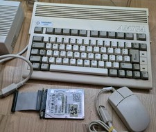 Commodore Amiga 600 - Lot with Accessories (Folded/To Check Black Screen) picture