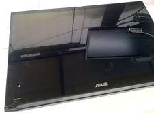 CRACKED - ASUS Creator Laptop Q530 15.6