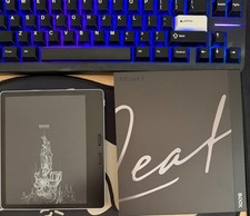 ONYX BOOX Leaf 5+ Exclusive Chinese Model 7” Light Blue/Black picture