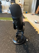 Logitech Blue Yeti USB Microphone Blackout picture