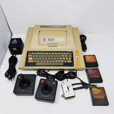 Atari 400 Computer  w/ 3 Games 2 Joystick PSU Pac-Man QIX RAIDERS - Tested 8-bit picture