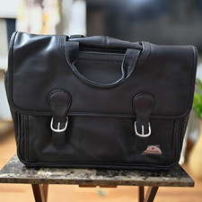 NWOT Samsonite Black Leather  Business Briefcase W/ Laptop Sleeve. Strap Inside picture