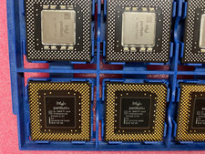 Vintage Intel Pentium 166mhz MMX Socket 7 PGA Gold Pin FV80503166 SY059 SL27H picture
