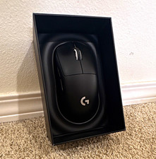 Logitech PRO Wireless Superlight Gaming Mouse picture