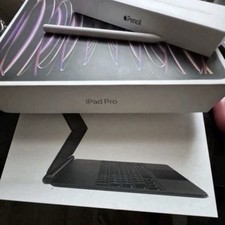 Apple iPad Pro 12.9-inch (6th Generation) WiFi, Cellular, 256GB, Space Gray picture
