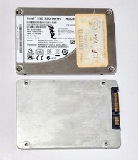 LOT OF 2 Intel 320 Series 40GB Internal 2.5