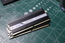 Corsair Dominator DDR3 1066 2GB (2x1GB) PC3 8500 picture