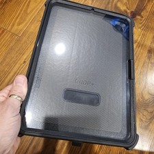 OTTERBOX Defender Series Case for iPad Pro 11